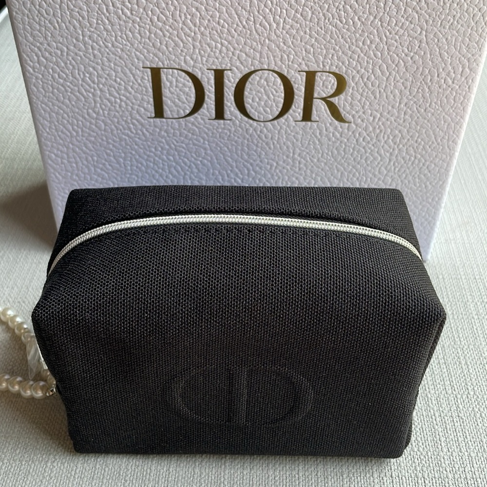 Dior black canvas cosmetics pouch with box - Picture 3 of 17